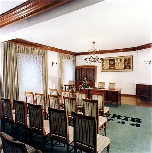 Hotel Alma & Castle Hrib  Preddvor